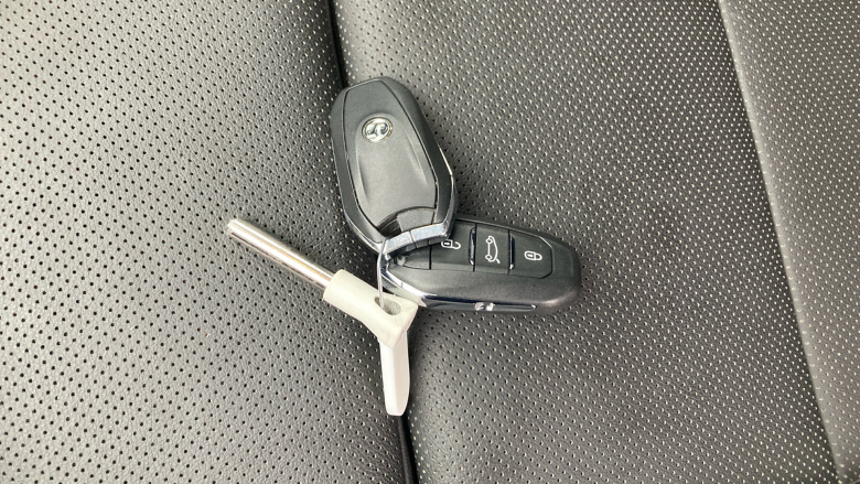 Vauxhall Crossland 1.2 Turbo [130] Ultimate 5dr Auto Petrol Hatchback